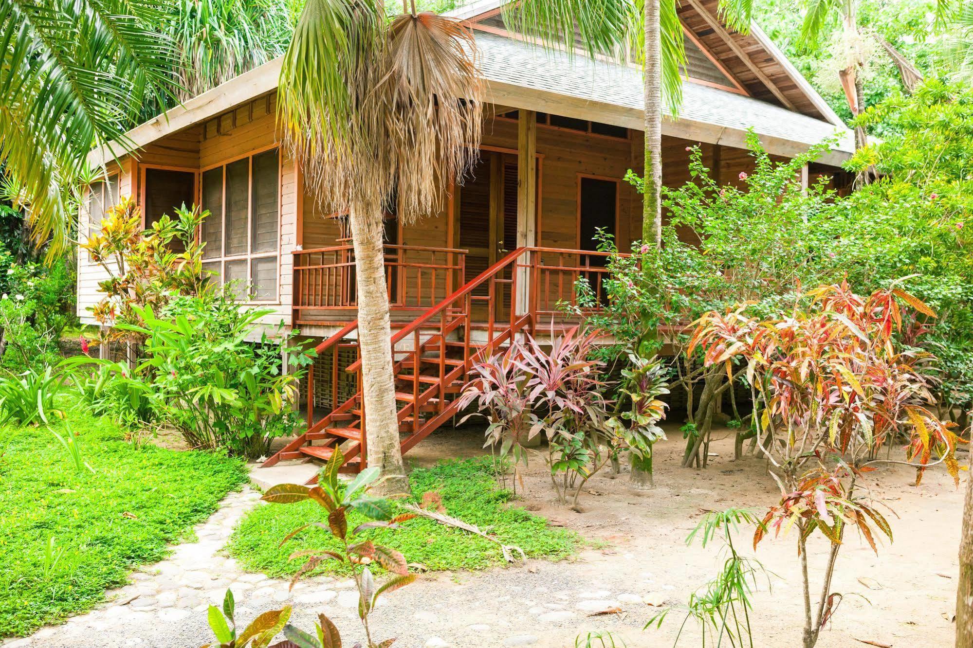 Casa Flores Hotel Palmetto Bay Exterior photo